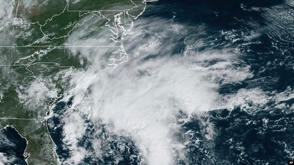 Tropical Storm Warning Issued for US East Coast