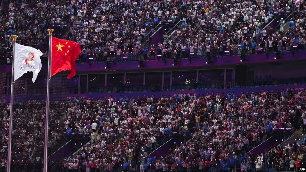 Crowd Roars as Xi Opens Hangzhou Asian Games 🤦‍♀️
