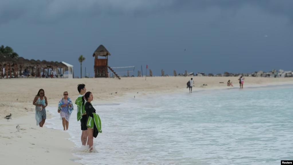 Tropical Storm Helene expected to become a hurricane; Florida residents begin evacuating