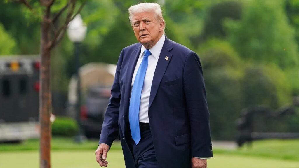 Trump takes credit for ‘good parts’ of economy, blames ‘bad parts’ on Biden